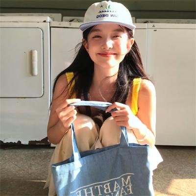 女孩坏坏